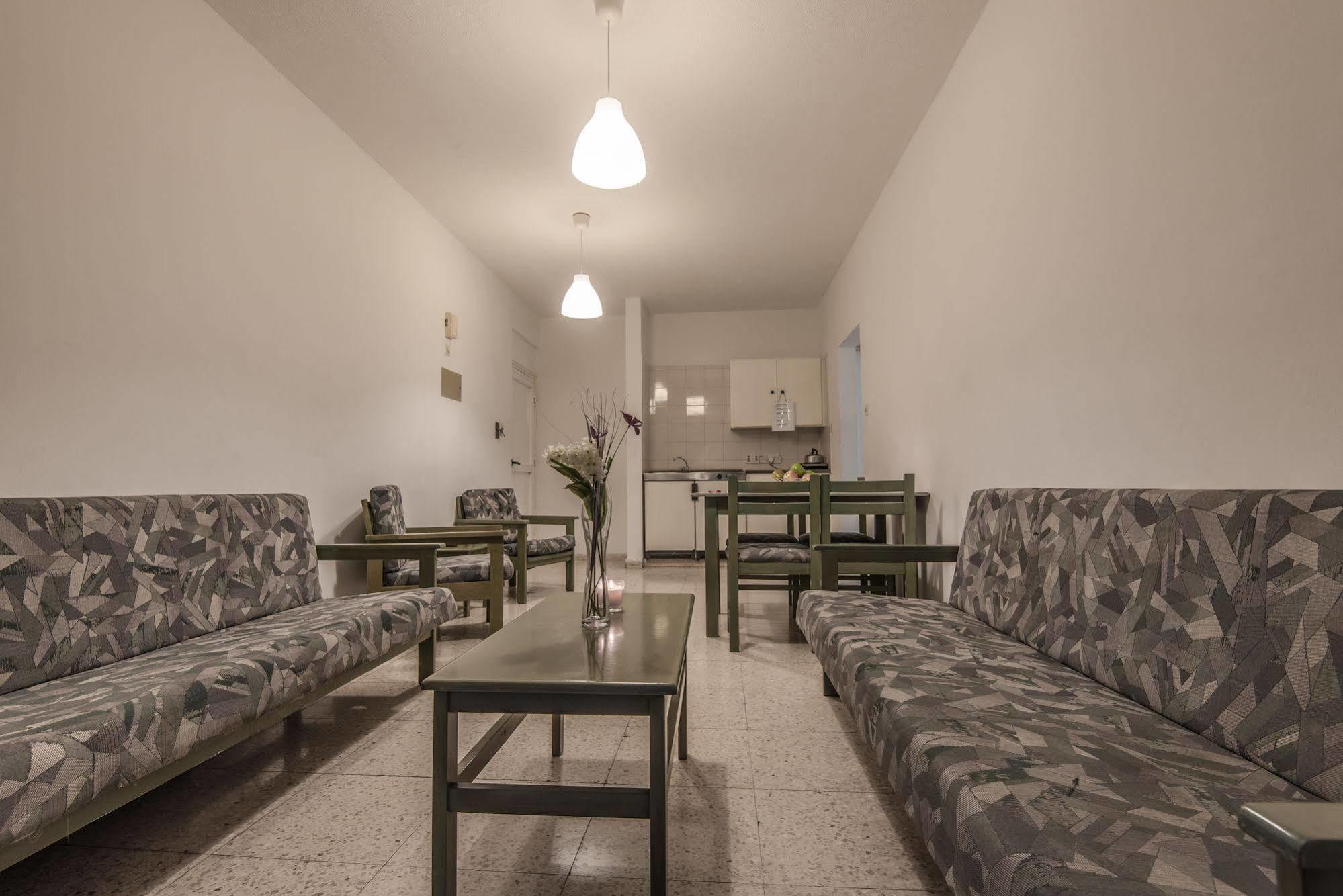 Cordelia Hotel Apartments Ayía Nápa Extérieur photo