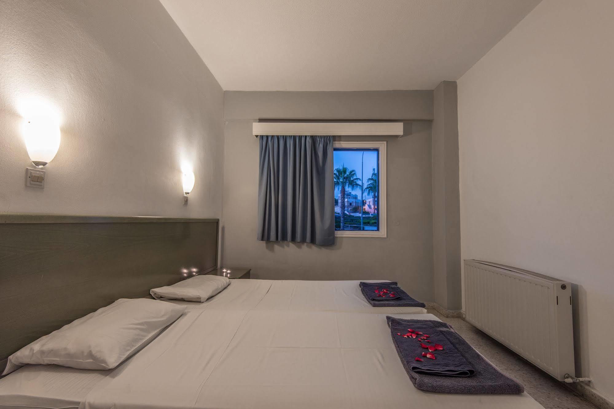 Cordelia Hotel Apartments Ayía Nápa Extérieur photo